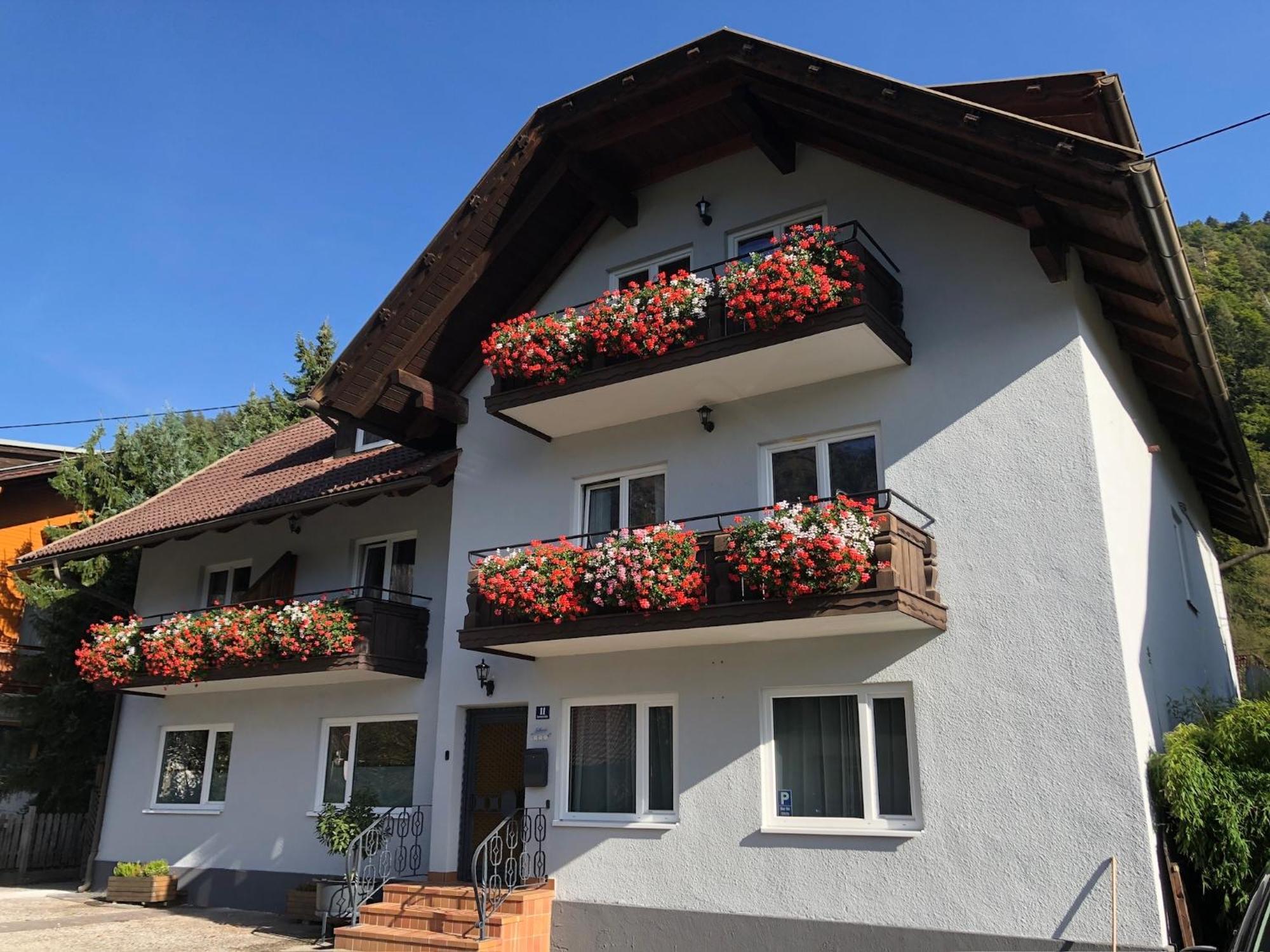 Appartement Kuhglocken Ferienhaus Fuenf Sinne Döbriach Kültér fotó